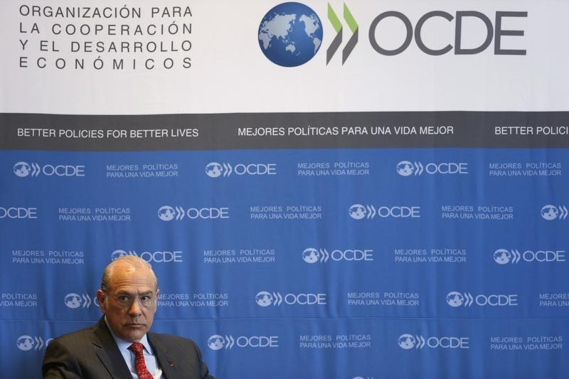 © Reuters. La OCDE insta a los líderes mundiales a atajar un débil crecimiento