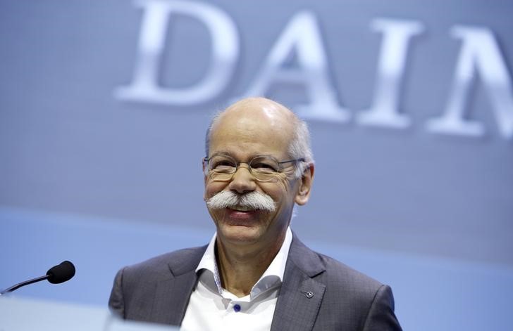 © Reuters. Daimler CEO Zetsche smiles during the company's annual news conference in Stuttgart