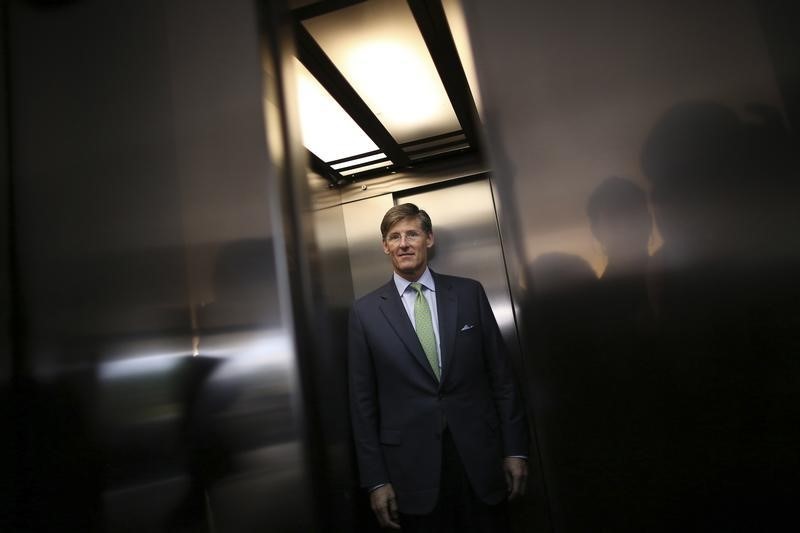 © Reuters. Michael L. Corbat arrives at the Planalto Palace before a meeting with Dilma Rousseff in Brasilia