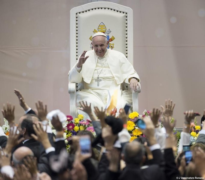 © Reuters. El Papa muestra una posible apertura limitada a anticonceptivos por el Zika