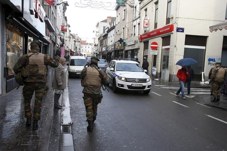 © Reuters. Fugitivo de París estuvo oculto tres semanas en Bruselas, según medio belga