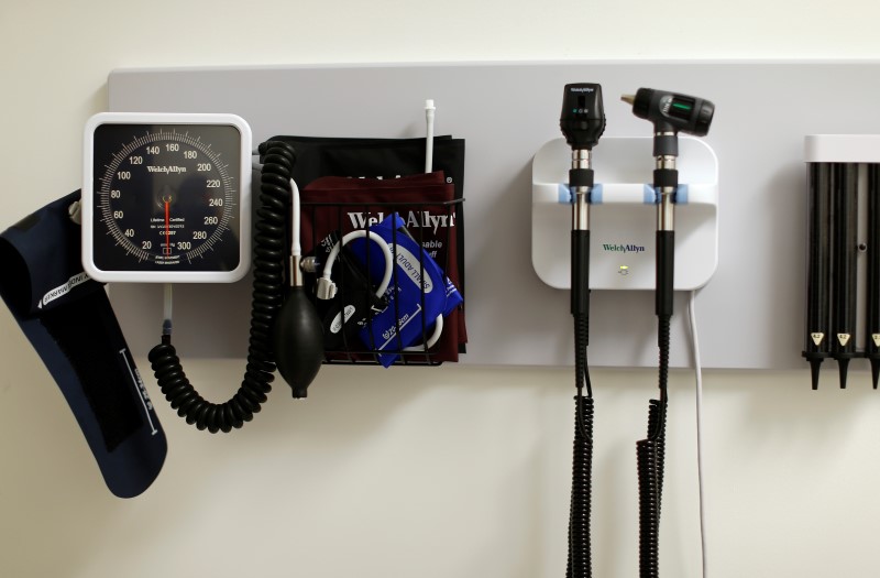 © Reuters. Medical equipment is pictured on the wall of an examination room inside a Kaiser Permanente health clinic located inside a Target retail department store in San Diego