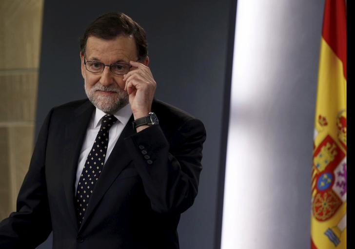 © Reuters. Rajoy volverá a ofrecer gran coalición al PSOE si fracasa investidura de Sánchez