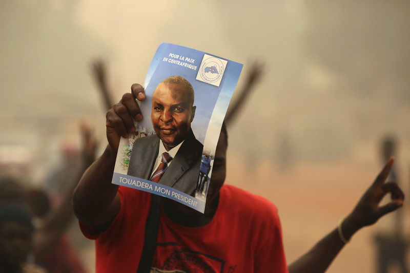 © Reuters. El ex primer ministro Touadera gana las elecciones en República Centroafricana