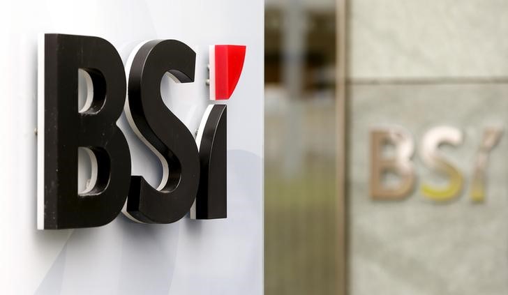 © Reuters. The logo of Swiss private bank BSI is seen at a branch office in Zurich 