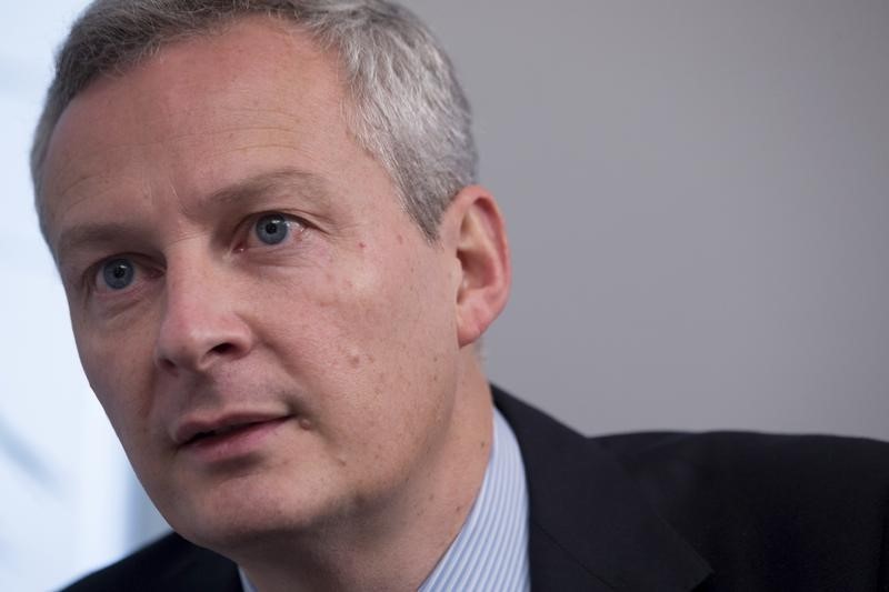 © Reuters. BRUNO LE MAIRE ENTRE EN COMPÉTITION POUR LA PRIMAIRE DE LA DROITE ET DU CENTRE