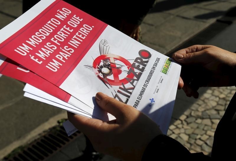 © Reuters. Brasil luchará contra virus de Zika esterilizando mosquitos con rayos gamma