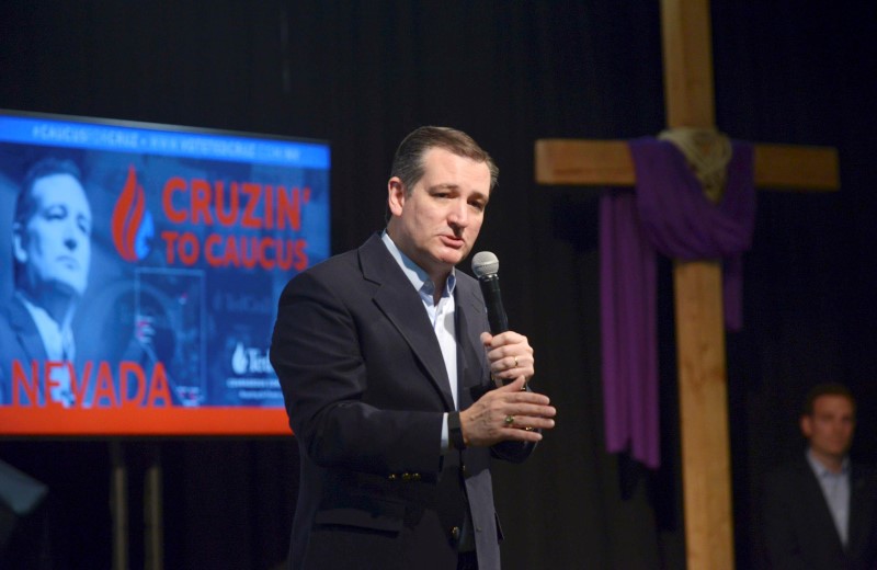 © Reuters. Republican presidential candidate Cruz speaks at campaign rally in Fernley, Nevada.