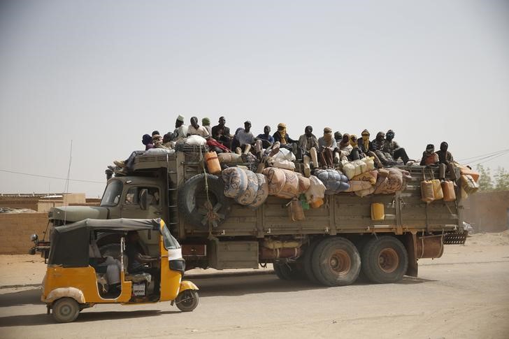 © Reuters. صحراء أفريقيا.. حيث لا يحصي أحد الموتى في أزمة الهجرة لأوروبا