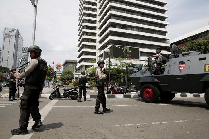 © Reuters. استراليا تحذر المسافرين من هجمات إرهابية محتملة في اندونيسيا