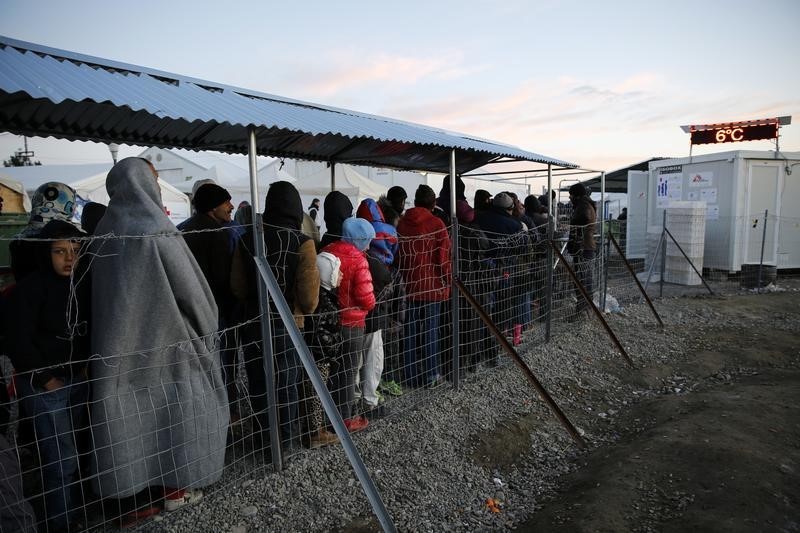 © Reuters. Grecia llama a consultas al embajador en Viena por disputa sobre inmigración