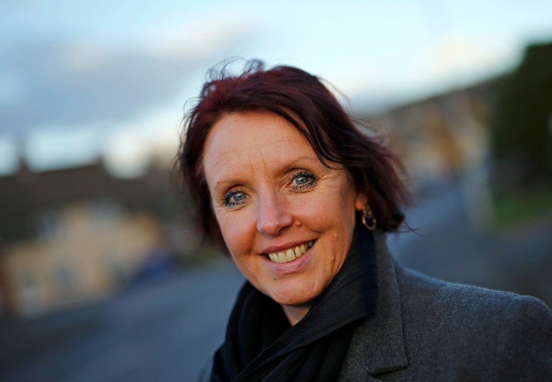 © Reuters. Labour Party candidate Cathryn Bayton poses as she campaigns for a council by-election in the St James's ward of Dudley