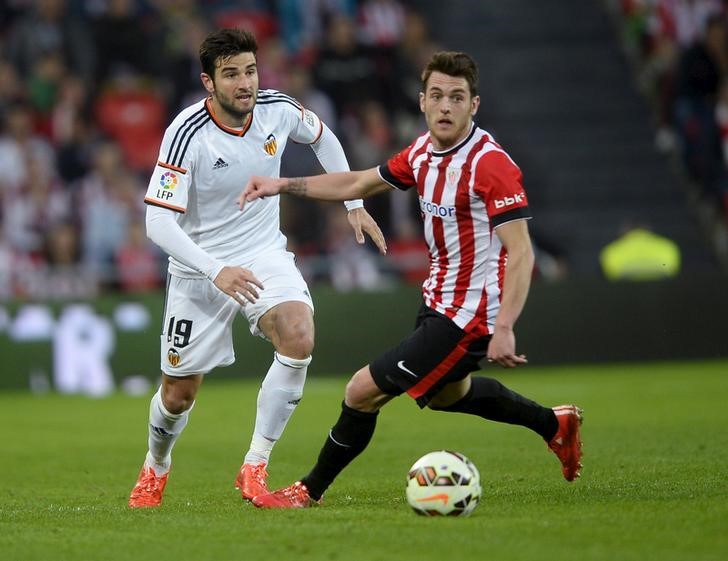 © Reuters. Athletic y Valencia se cruzarán en apasionante ronda de octavos de Europa League