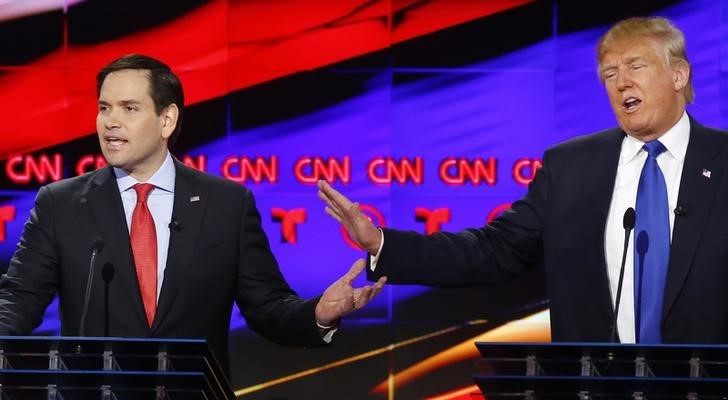 © Reuters. Republican U.S. presidential candidates Marco Rubio and Donald Trump speak simultaneously at the debate sponsored by CNN for the 2016 Republican U.S. presidential candidates in Houston