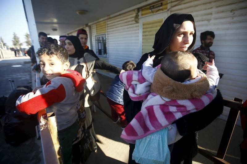 © Reuters. متحدث رئاسي: تركيا تتوقع تفاقم أزمة اللاجئين ما لم تتوقف الهجمات في سوريا