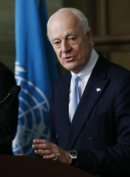 © Reuters. دي ميستورا يقول إنه يعتزم استئناف محادثات السلام السورية في 7 مارس