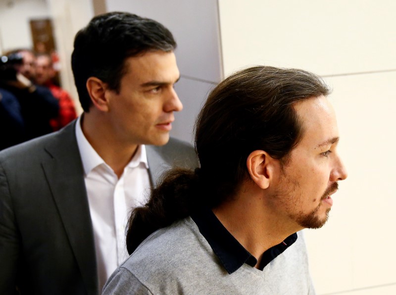 © Reuters. Sánchez hará una nueva oferta a Podemos para superar la investidura