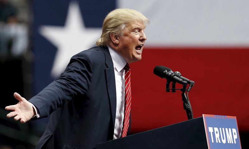 © Reuters. File photo of Republican presidential candidate Donald Trump at a rally in Dallas Texas