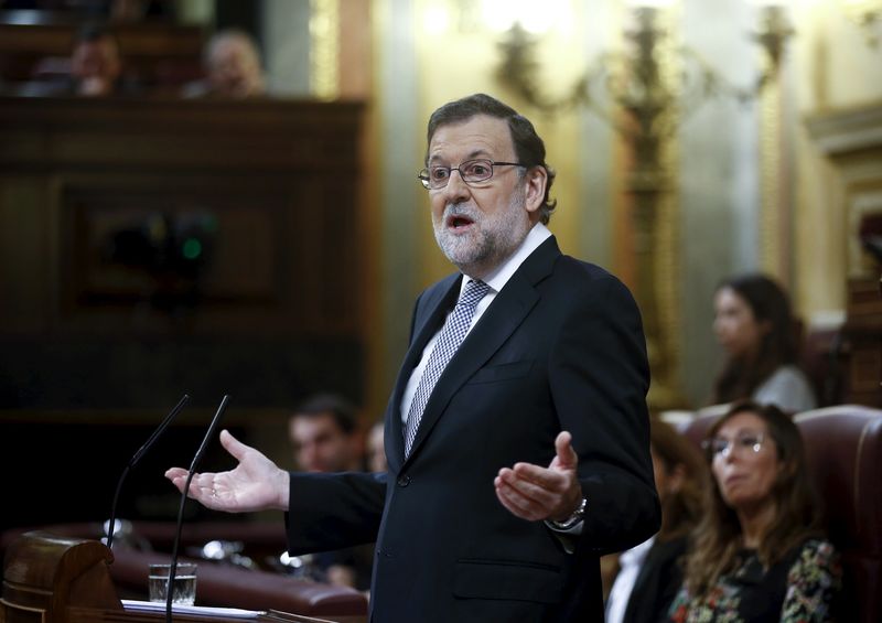 © Reuters. Rajoy desdeña la "candidatura ficticia" e "improvisada" de Sánchez