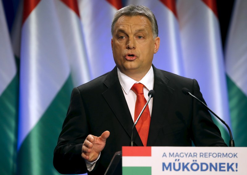 © Reuters. Hungarian Prime Minister Orban speaks during his state-of-the-nation speech in Budapest