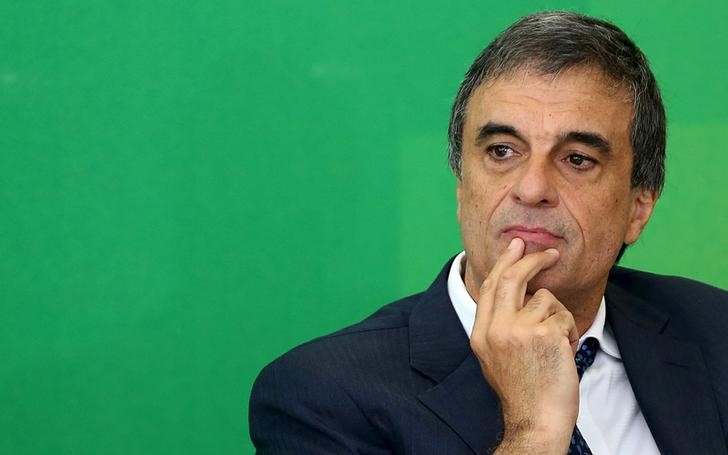 © Reuters. Ministro da Advocacia-Geral da União, José Eduardo Cardozo, durante cerimônia no Palácio do Planalto, em Brasília