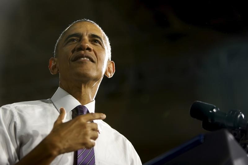 © Reuters. عضوات في مجلس الشيوخ يطالبن أوباما بدعم تولي امرأة منصب أمين عام الأمم المتحدة