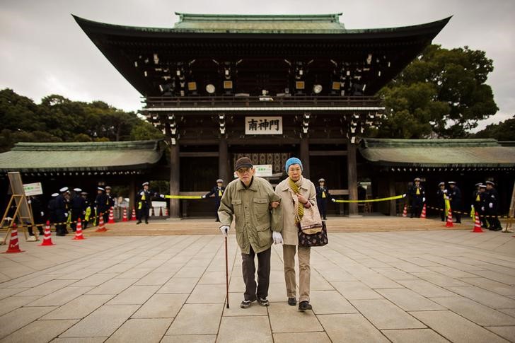 © Reuters. Japón envejecido y endeudado debate derecho a 'morir con dignidad'