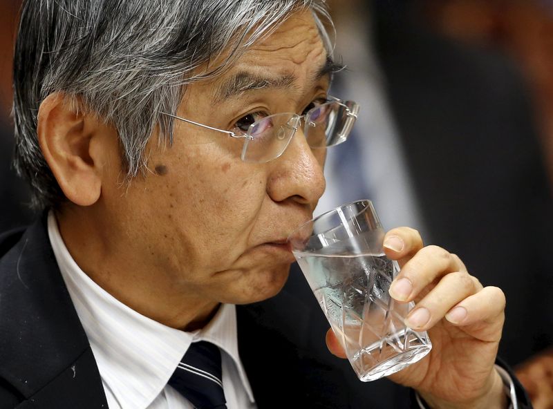 © Reuters. Banco de Japón rebajará estimaciones de PIB y precios -fuentes