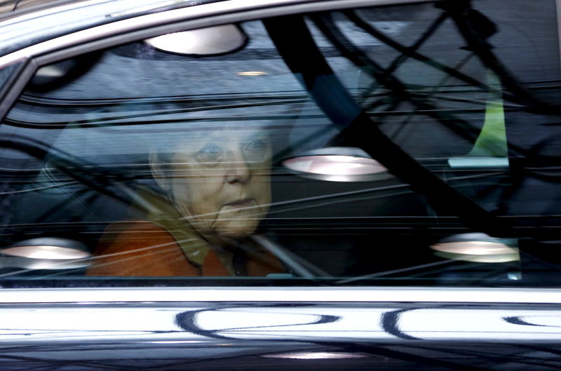 © Reuters. Germany's Chancellor Merkel arrives at an EU-Turkey summit in Brussels