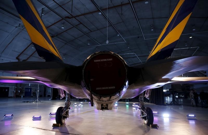 © Reuters. Tail section and engine of Lockheed Martin F-35 fighter jet is seen in its hanger at Patuxent River Naval Air Station in Maryland