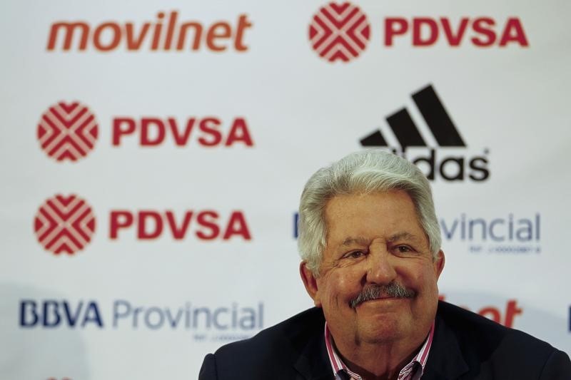 © Reuters. Suiza deporta a ex presidente federación venezolana Esquivel a EEUU por escándalo FIFA