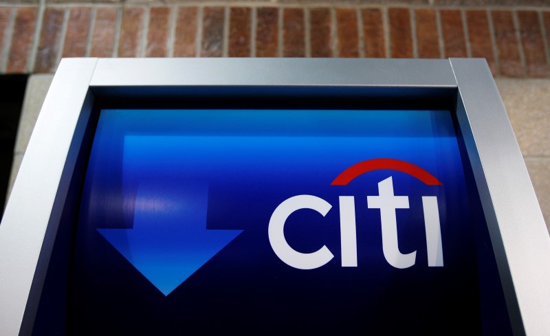 © Reuters. LES ACTIVITÉS DE MARCHÉ ET LA BANQUE D'AFFAIRES PÈSENT SUR LE 1ER TRIMESTRE DE CITI