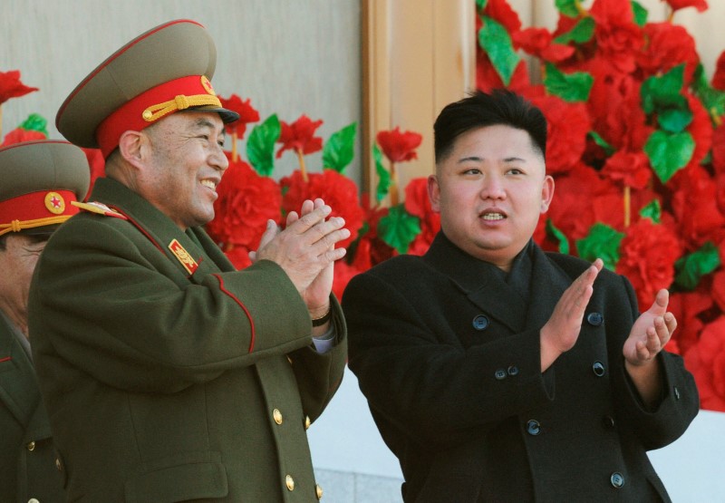 © Reuters. Líder de Corea del Norte dice que miniaturizaron cabezas nucleares