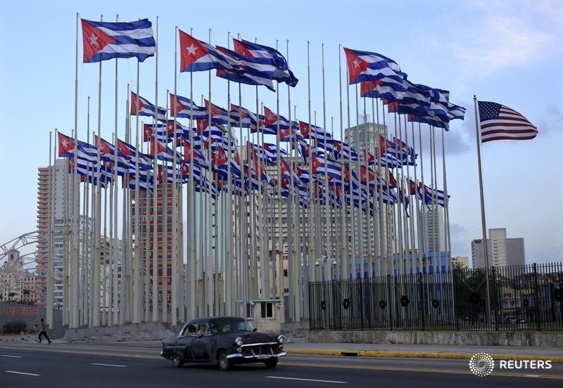 © Reuters. Cuba ratifica voluntad de avanzar en nexos con EEUU sin cambiar su socialismo