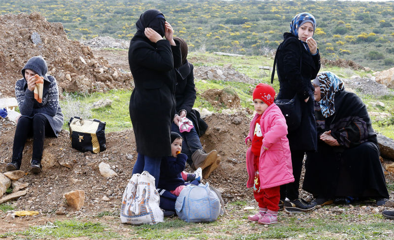 © Reuters. Refugiados sírios na cidade turca de Didim