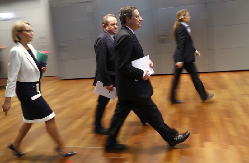 © Reuters. ECB President Draghi arrives for a news conference at the ECB headquarters in Frankfurt