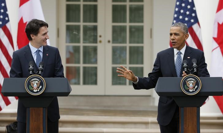 © Reuters. Obama em entrevista coletiva com o premiê canadense Trudeau em Washington