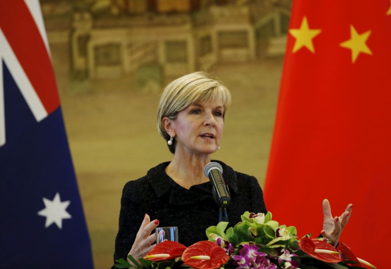 © Reuters. وزيرة خارجية استراليا تثير مسألة التجارب الصاروخية مع وزير خارجية إيران
