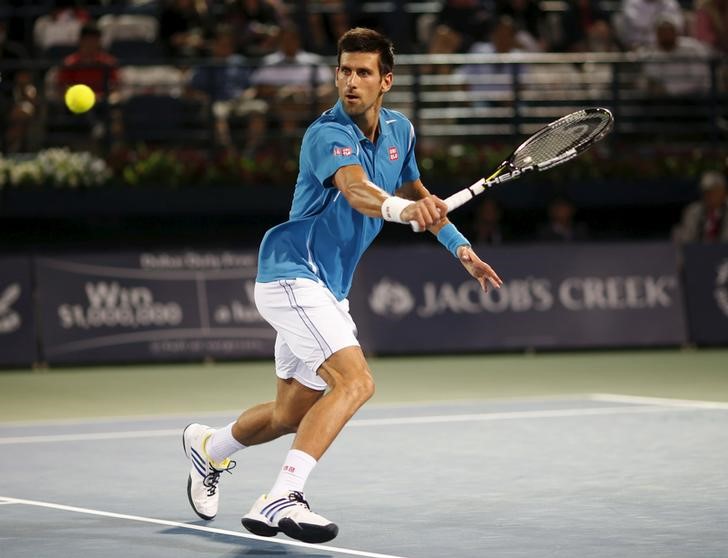 © Reuters. Djokovic y Nadal pasan a la siguiente ronda de Indian Wells