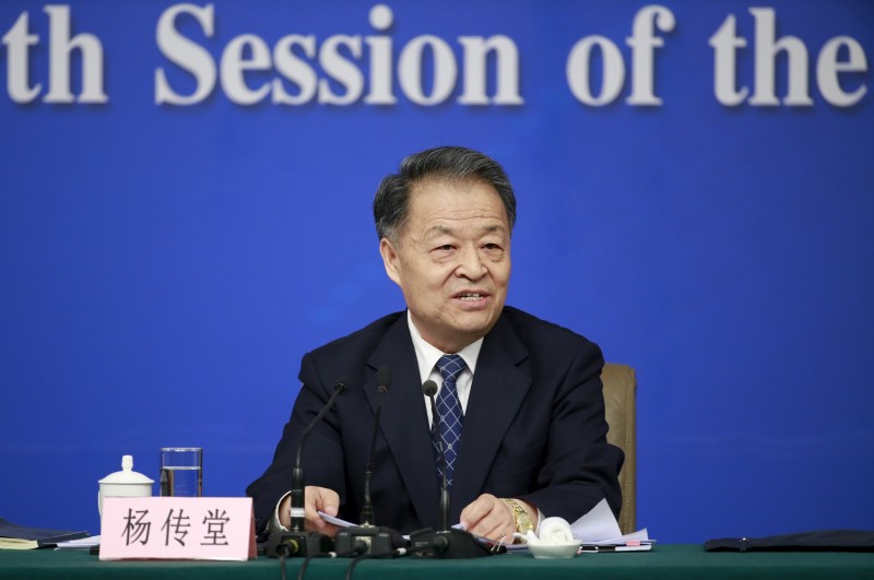 © Reuters. Las subvenciones a las plataformas de transporte son injustas, dice un ministro chino