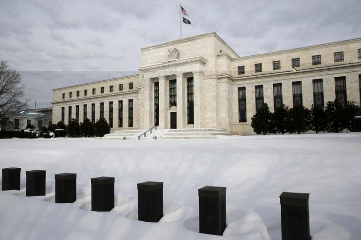 © Reuters. La Fed dejará los tipos sin cambios en marzo, pero insinuaría próximas alzas