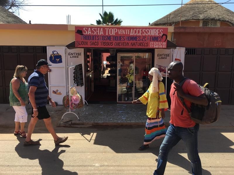 © Reuters. في السنغال.. بلدة سياحية تفيق على تهديد متشددين إسلاميين