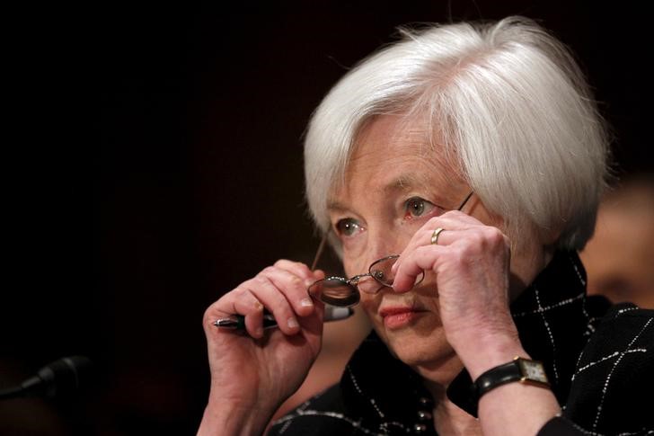 © Reuters. La Fed mantendría los tipos, busca equilibrio entre riesgos externos y expansión en EEUU