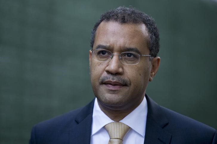 © Reuters. Lorenzo, a suspended deputy U.N. ambassador from the Dominican Republic, exits the Manhattan U.S. District Courthouse in New York