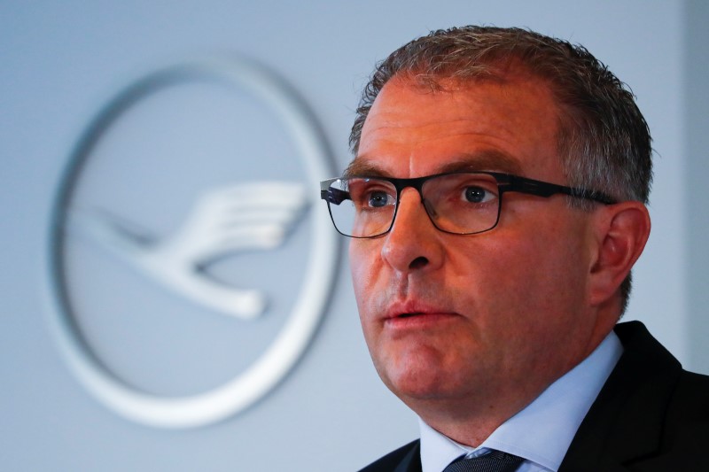 &copy; Reuters. Lufthansa CEO Spohr addresses a news conference at the company&apos;s headquarters in Frankfurt