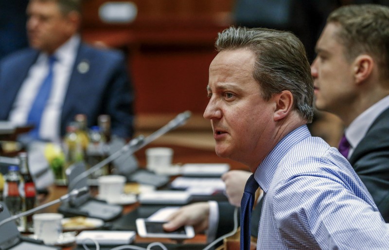 © Reuters. British Prime Minister Cameron attends a European Union leaders summit over migration, in Brussels