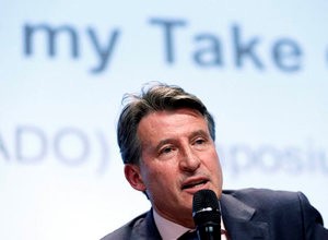 © Reuters. IAAF's President Coe addresses the audience during his conference during the World Anti Doping Agency symposium in Lausanne