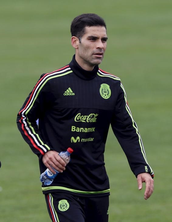 © Reuters. Rafa Márquez regresa a selección de México para fase clasificación a Mundial