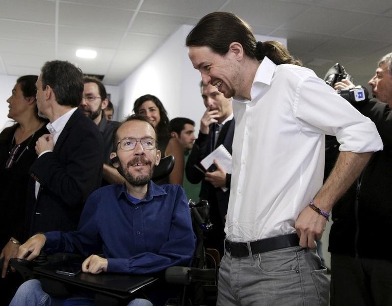 © Reuters. El líder de Podemos propone a Pablo Echenique como "número tres"