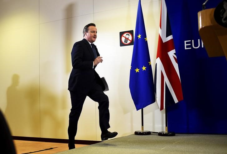 © Reuters. La salida de Reino Unido de UE podría costarle al país 100.000 mln libras